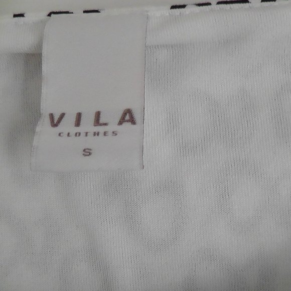 White Dress - Picture 3 of 3